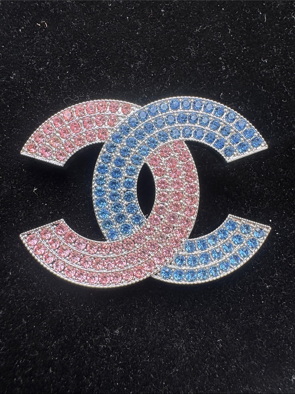 Brooch Interlocking - Picture 3 of 4